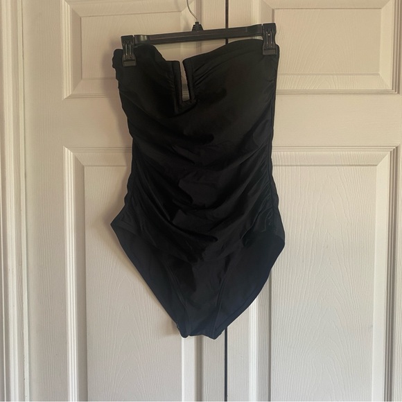 DKNY Shirred One-Piece Swimsuit Strapless BLACK LARGE - Picture 2 of 4
